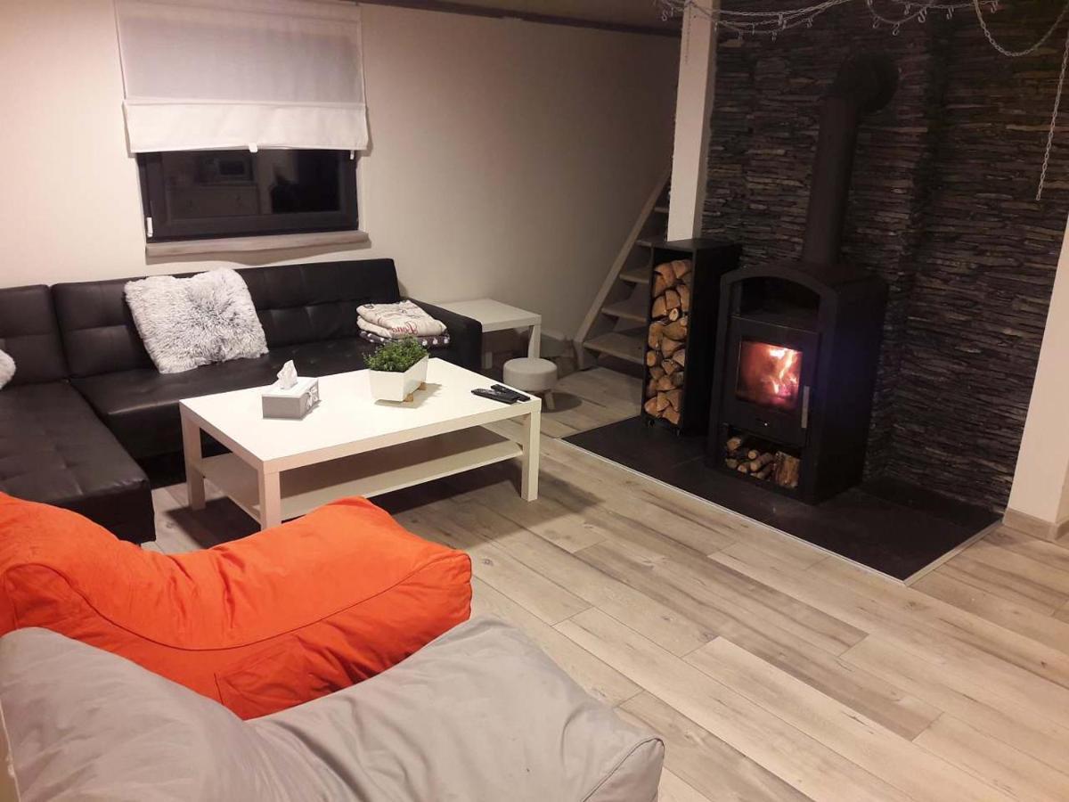 100 Chalet
